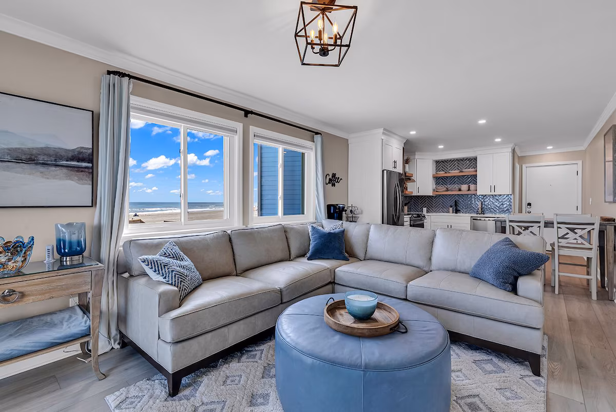 Ocean Pearl living room with panoramic Atlantic views